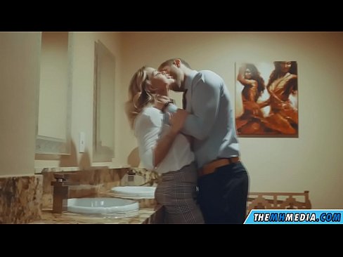 ❤️ когда грудастая блондинка соблазняет тебя в общественном туалете ❤ Домашнее порно на порно сайте pornolymp.ru ❌